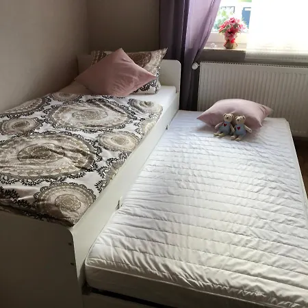 Von Paris アパート ペータースベルク