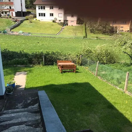 アパート Von Paris ペータースベルク