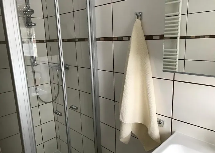 Von Paris * Petersberg